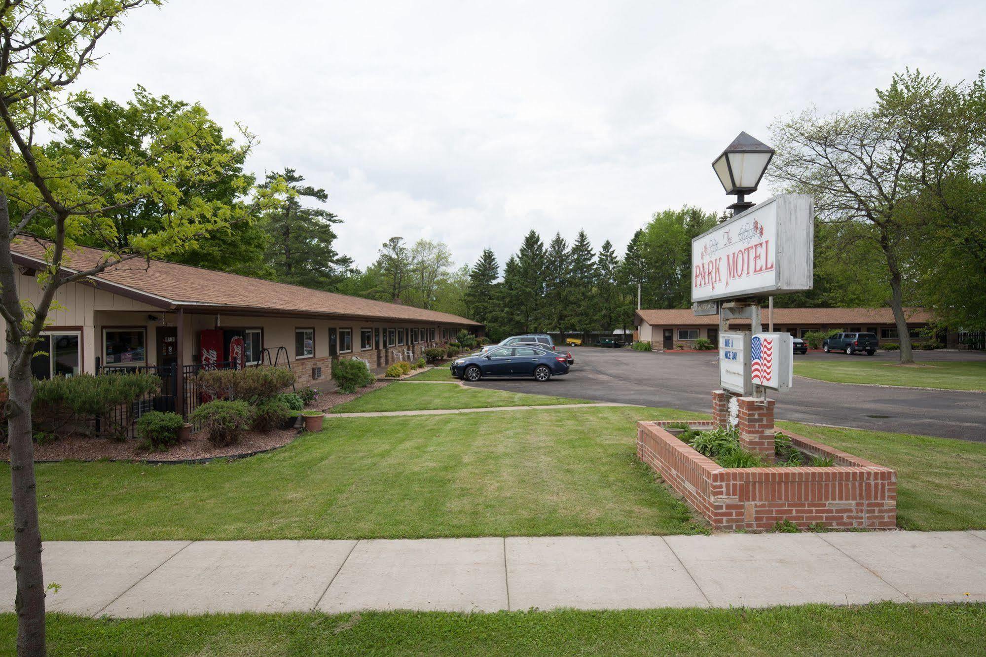 帕克汽车旅馆 Marshfield 外观 照片